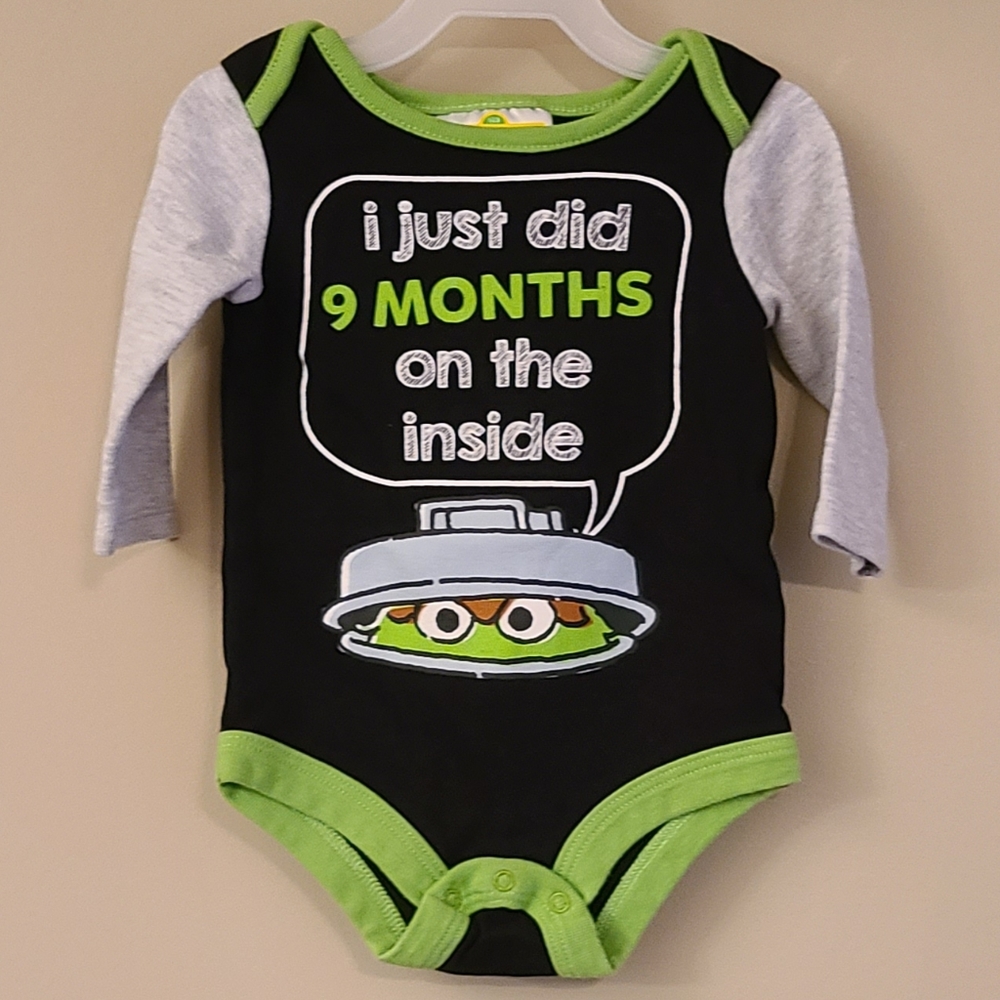 Sesame Street Oscar the Grouch Long sleeved onesie/bodysuit